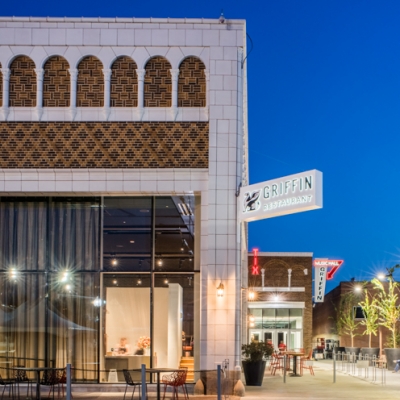 Griffin Restaurant- © Kevin G Reeves 2017