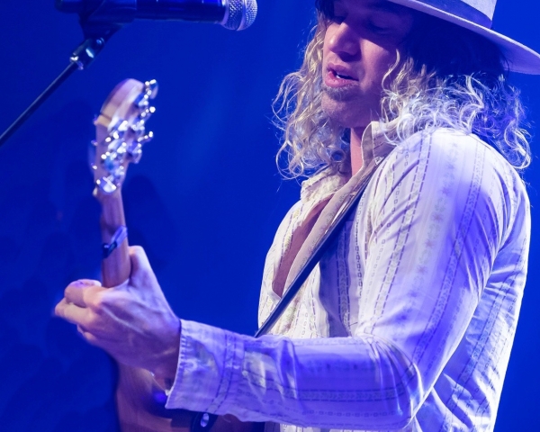 Casey James